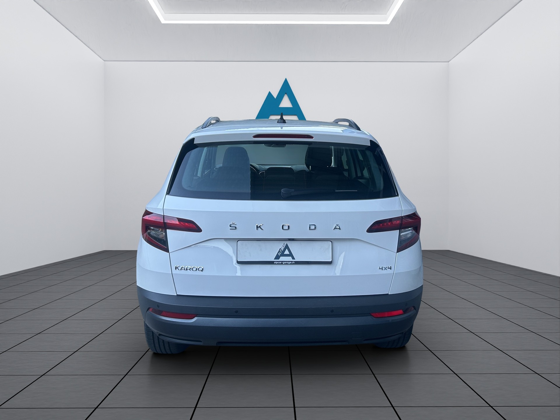 SKODA Karoq 2.0 TDI CR Style 4x4 DSG-image-5