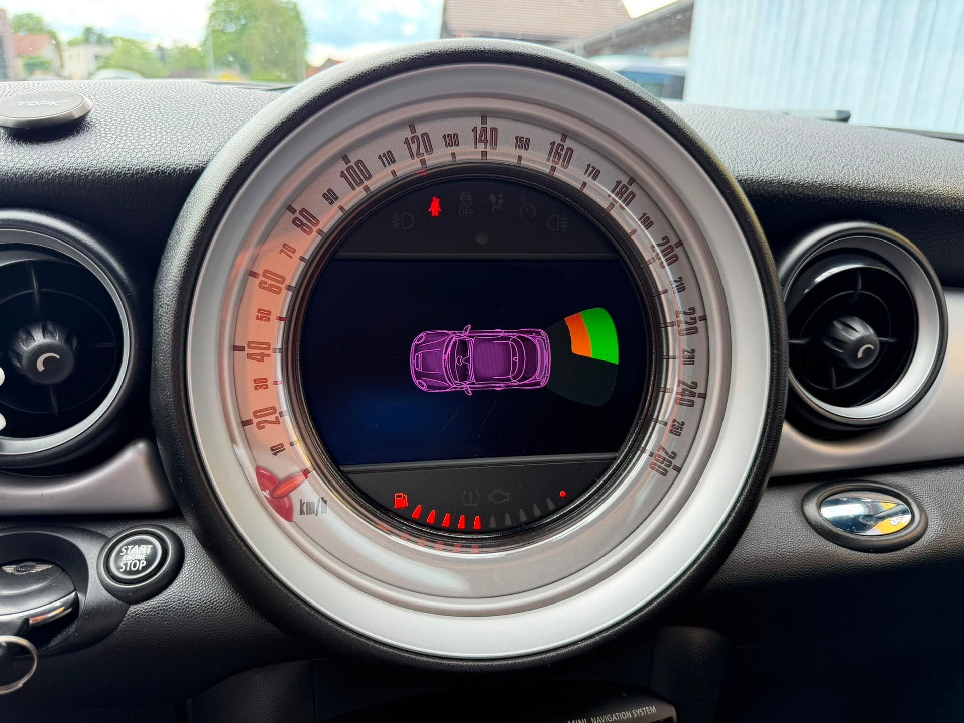 MINI Cooper Coupé Steptronic-image-10