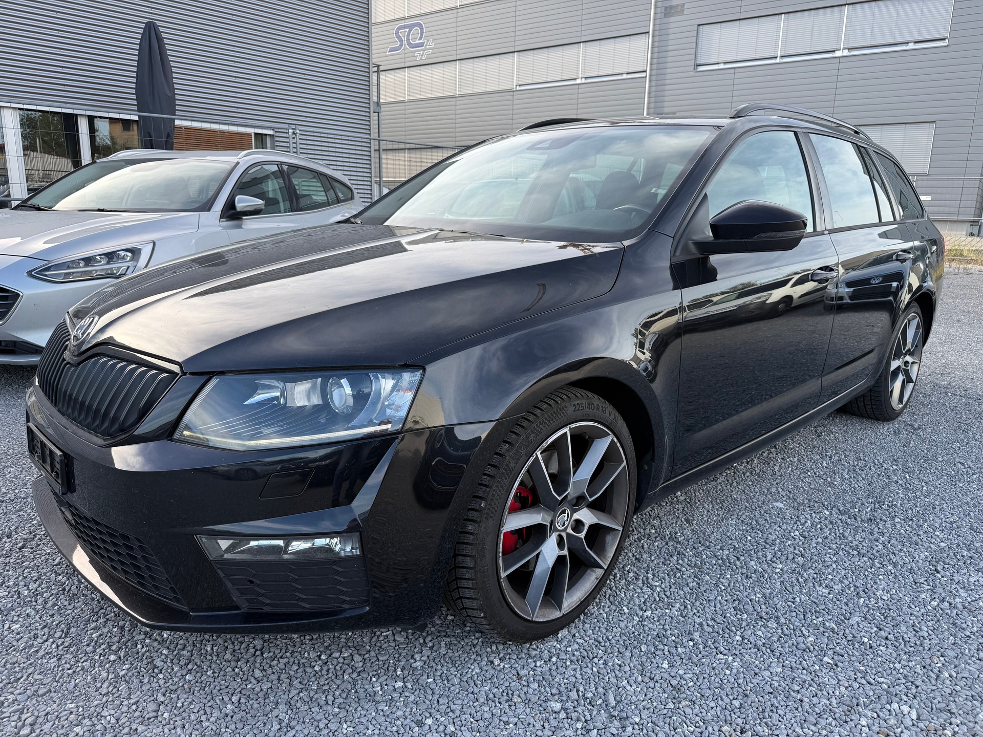 SKODA Octavia Combi 2.0 TDI RS 4x4 DSG-image-1