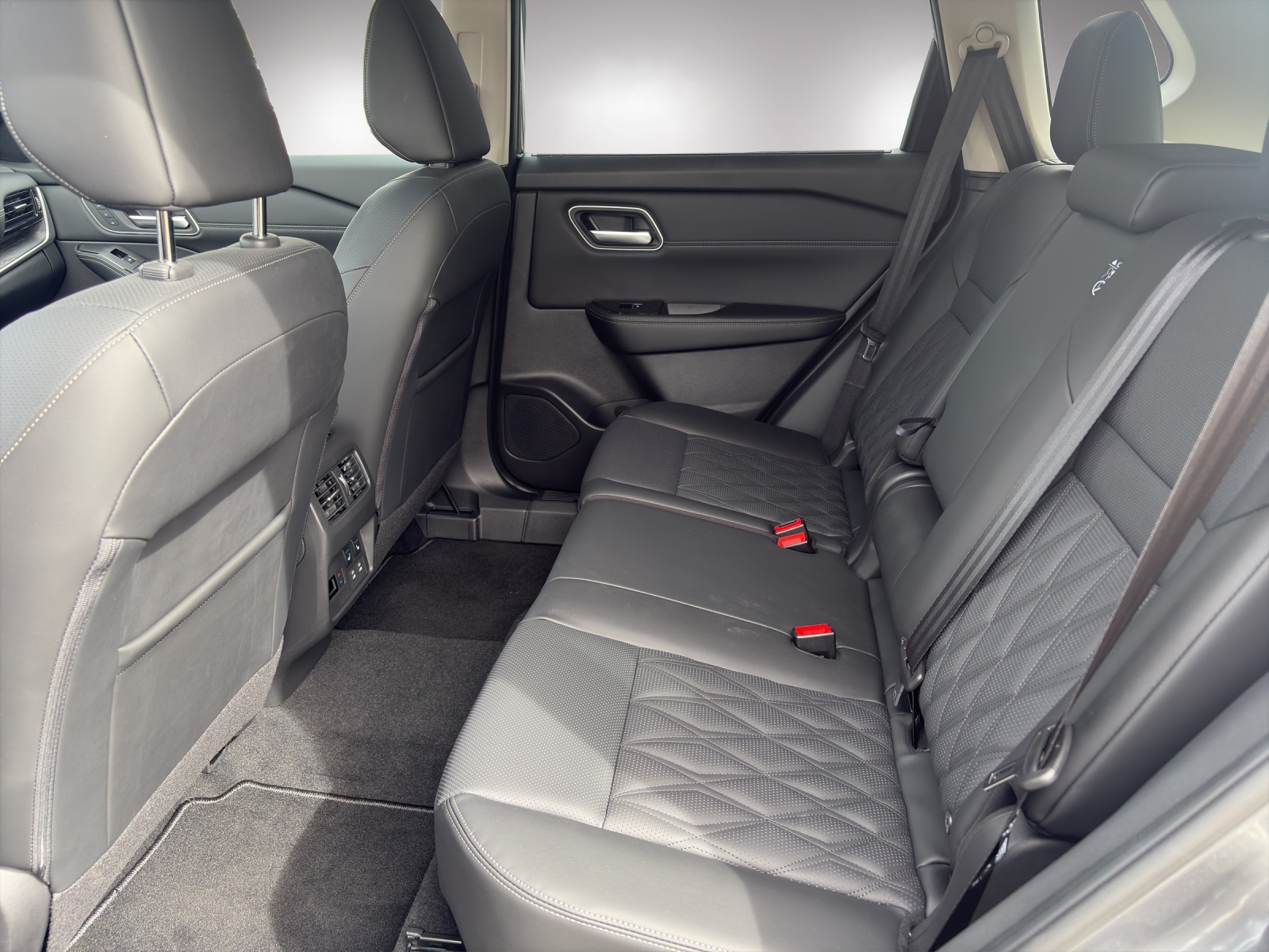 NISSAN X-Trail 1.5 VC-T Tekna+ e-4orc-image-6