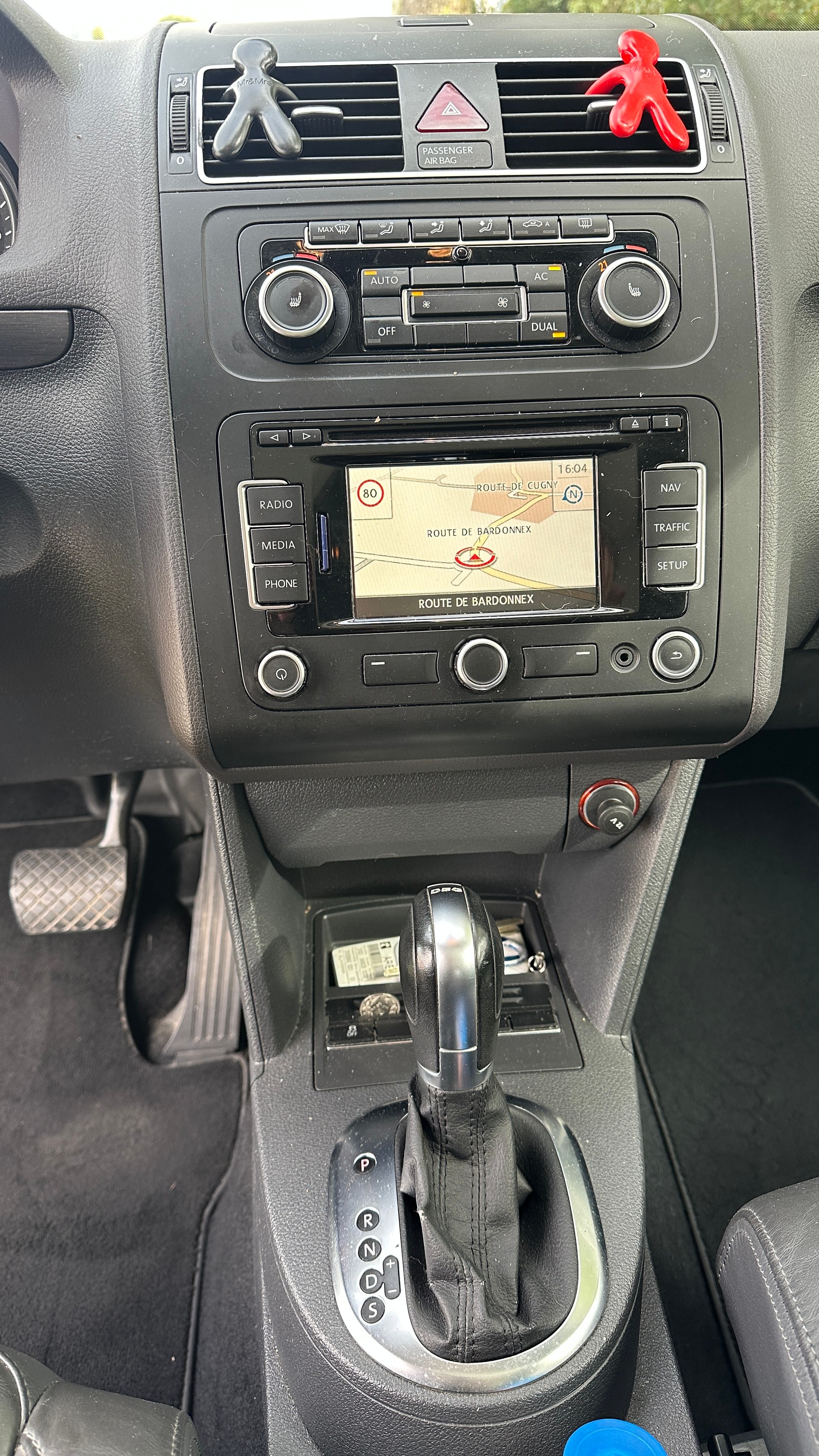 VW Cross Touran-image-4