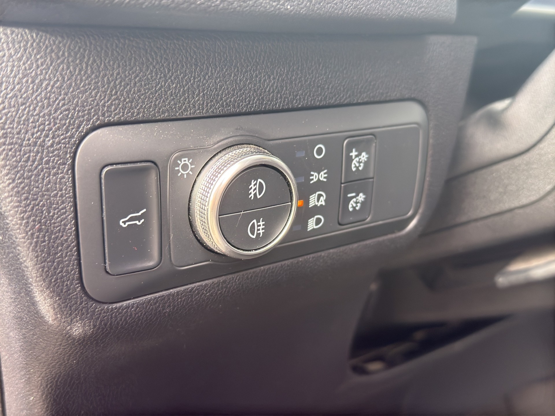 FORD Kuga 2.5 Hybrid ST-Line X 4x4-image-9