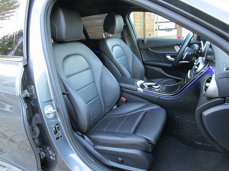 MERCEDES-BENZ C 220 d AMG Line 4Matic 9G-Tronic-image-15