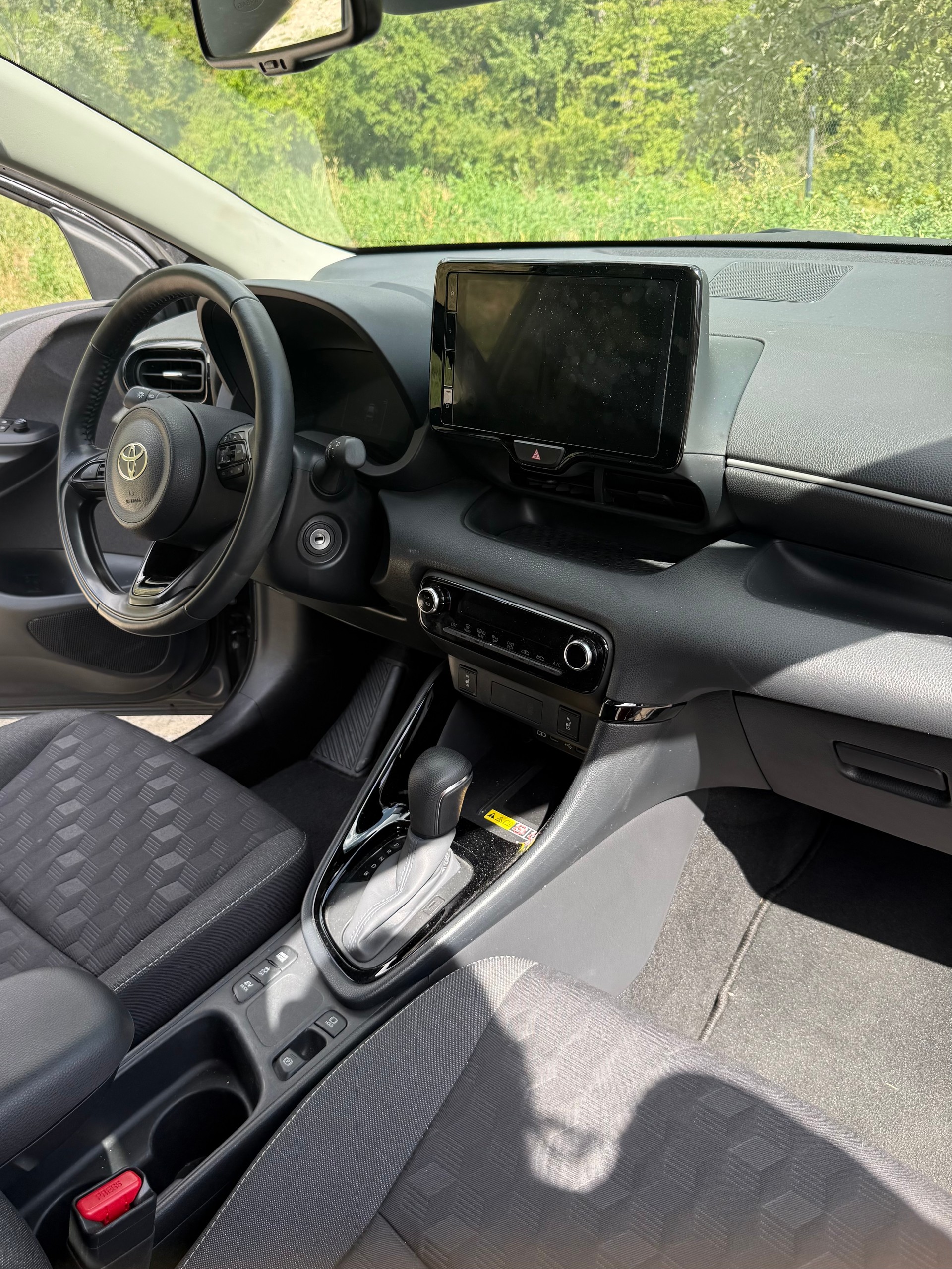 TOYOTA 1.5 VVT-i HSD Trend-image-4