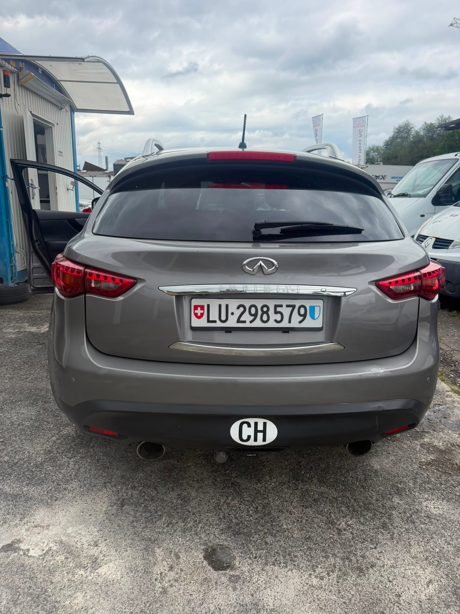 INFINITI fx-image-6