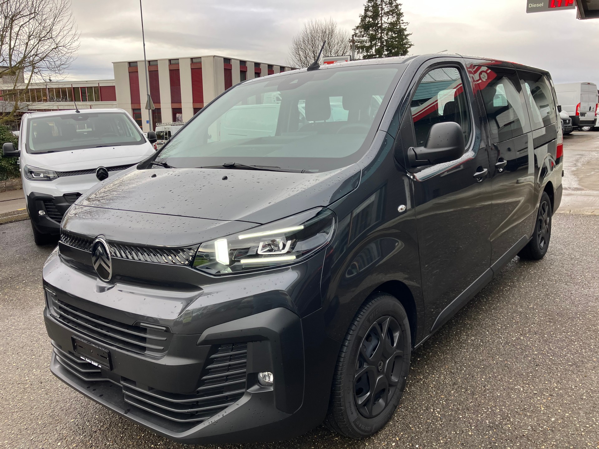 CITROEN Jumpy 2.0 BlueHDi 180 XL EAT8-image-1