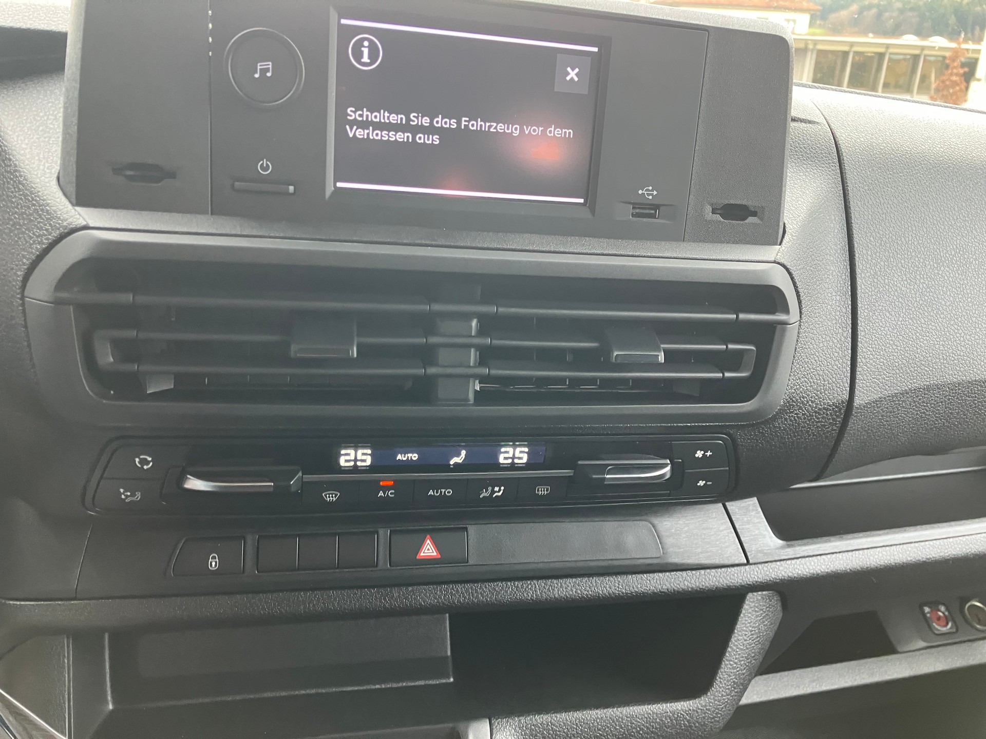 CITROEN Jumpy 2.0 BlueHDi 180 XL EAT8-image-7