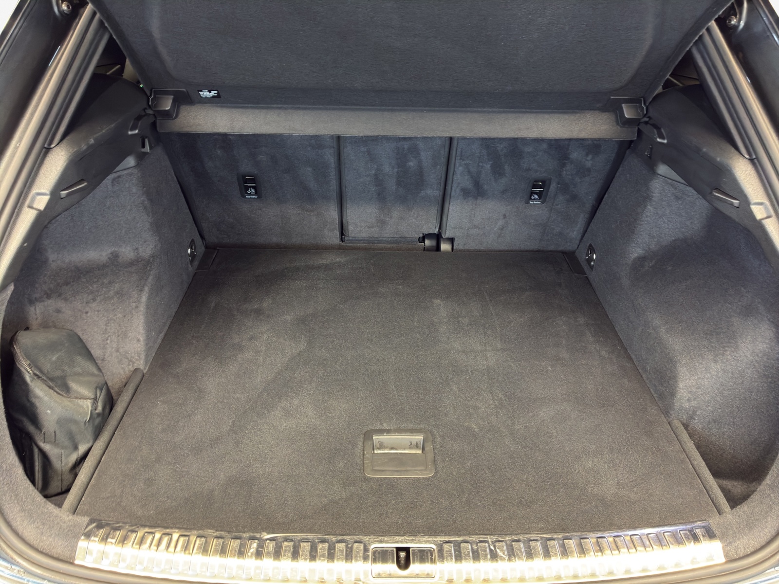 AUDI Q3 40 TFSI S line quattro S-tronic-image-12