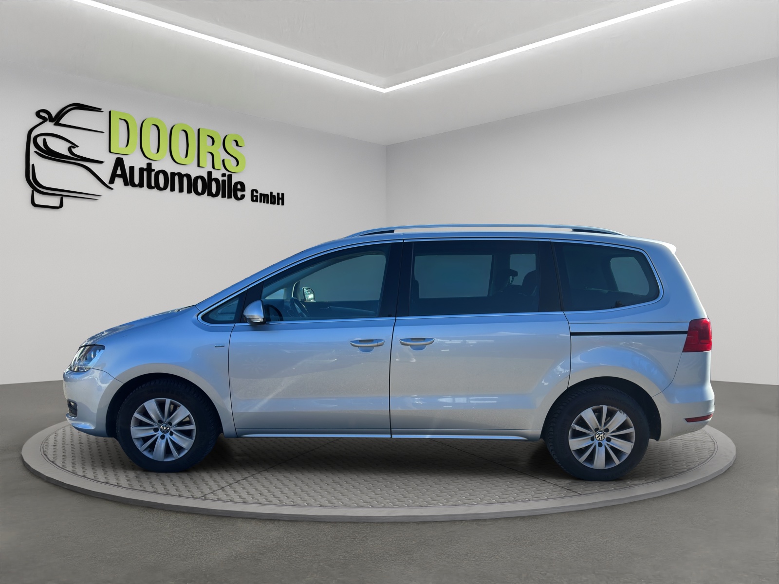 VW Sharan 2.0 TDI BlueMotion Technology Highline DSG-image-6