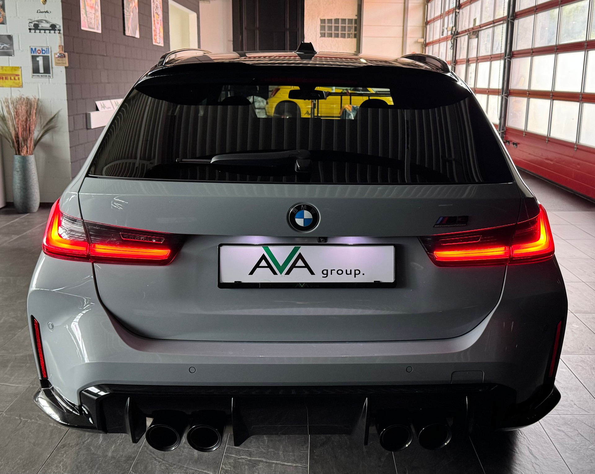 BMW M3 Touring xDrive Competition M *BROOKLYN GRAU*-image-8