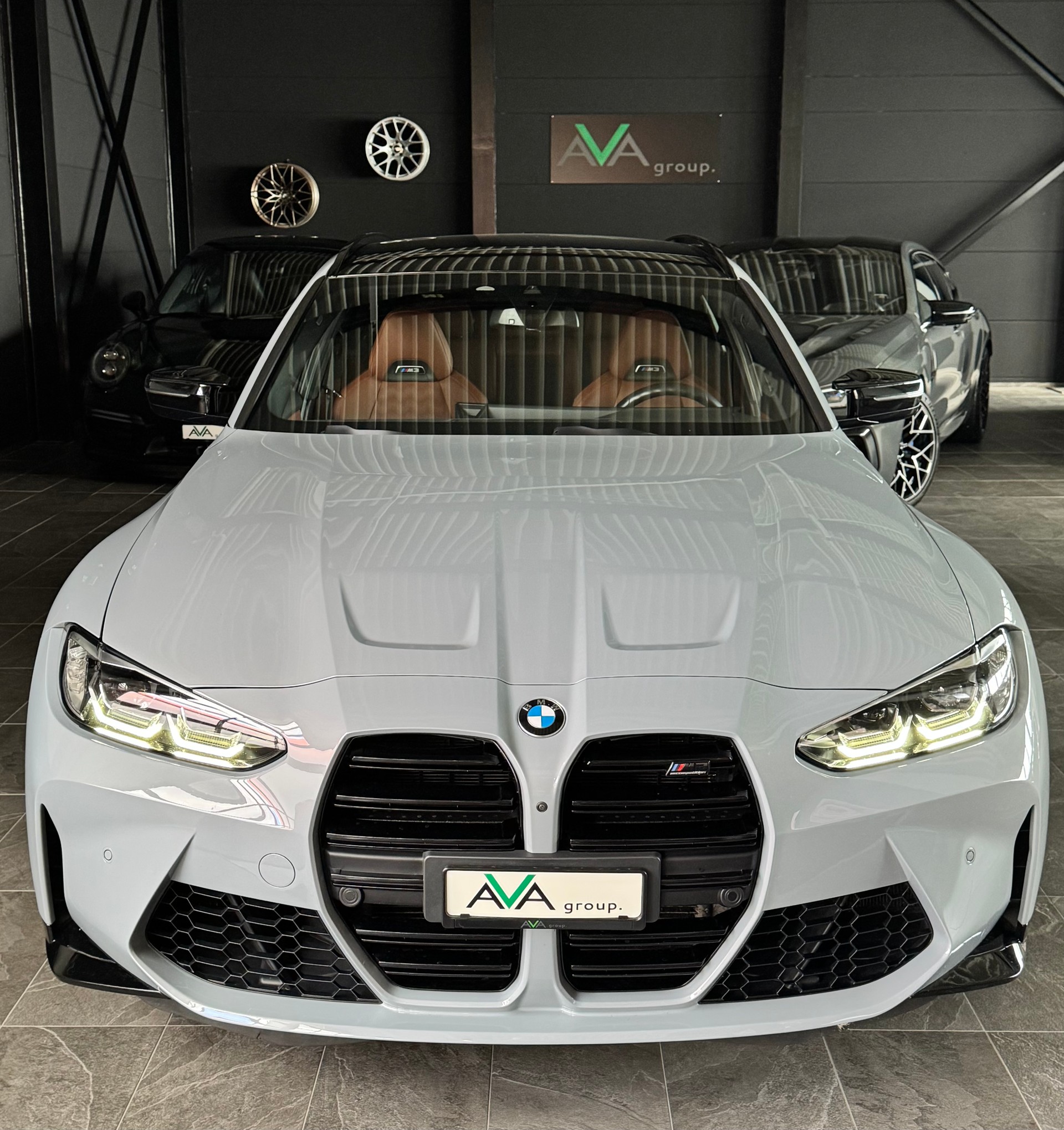 BMW M3 Touring xDrive Competition M *BROOKLYN GRAU*-image-3