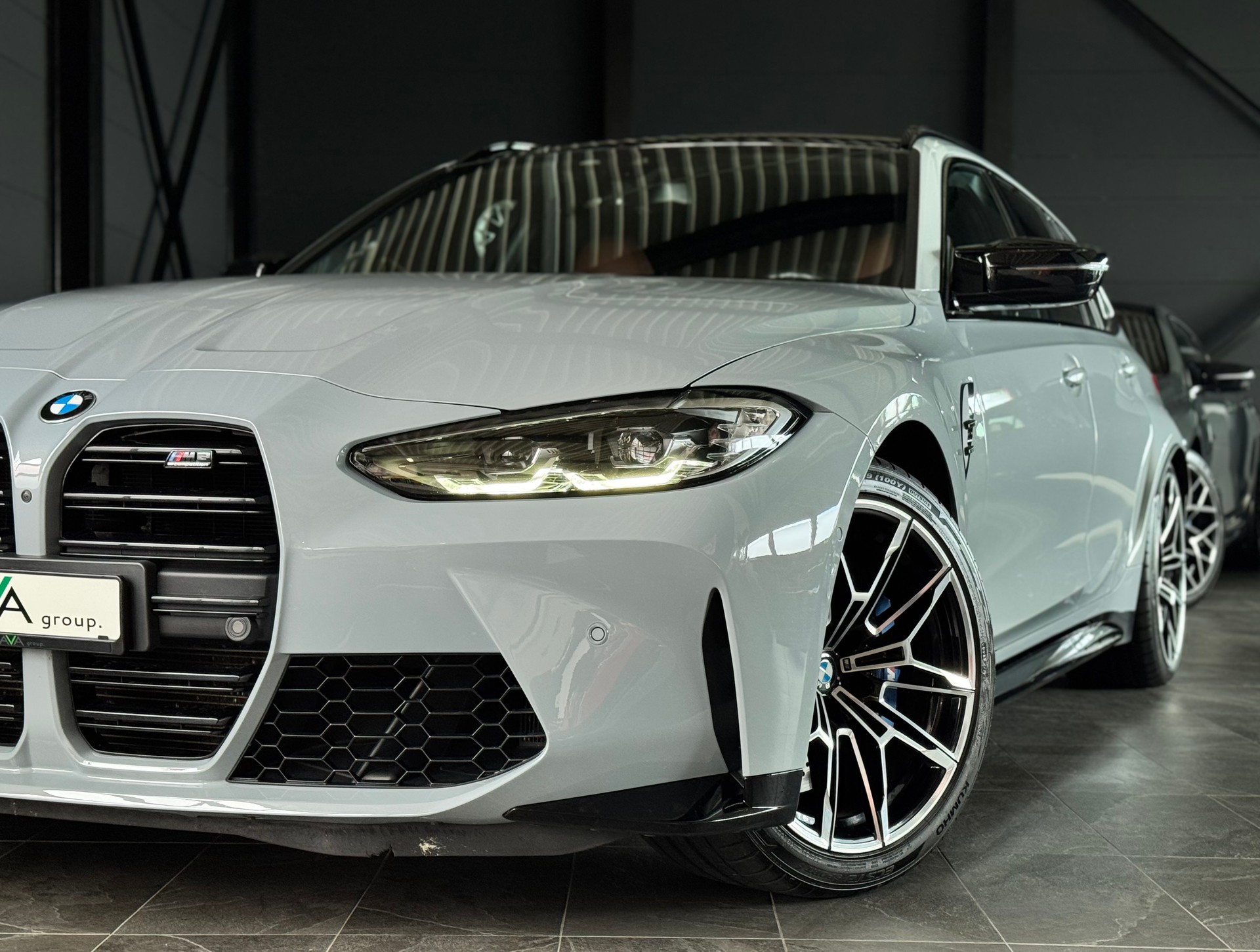 BMW M3 Touring xDrive Competition M *BROOKLYN GRAU*-image-1