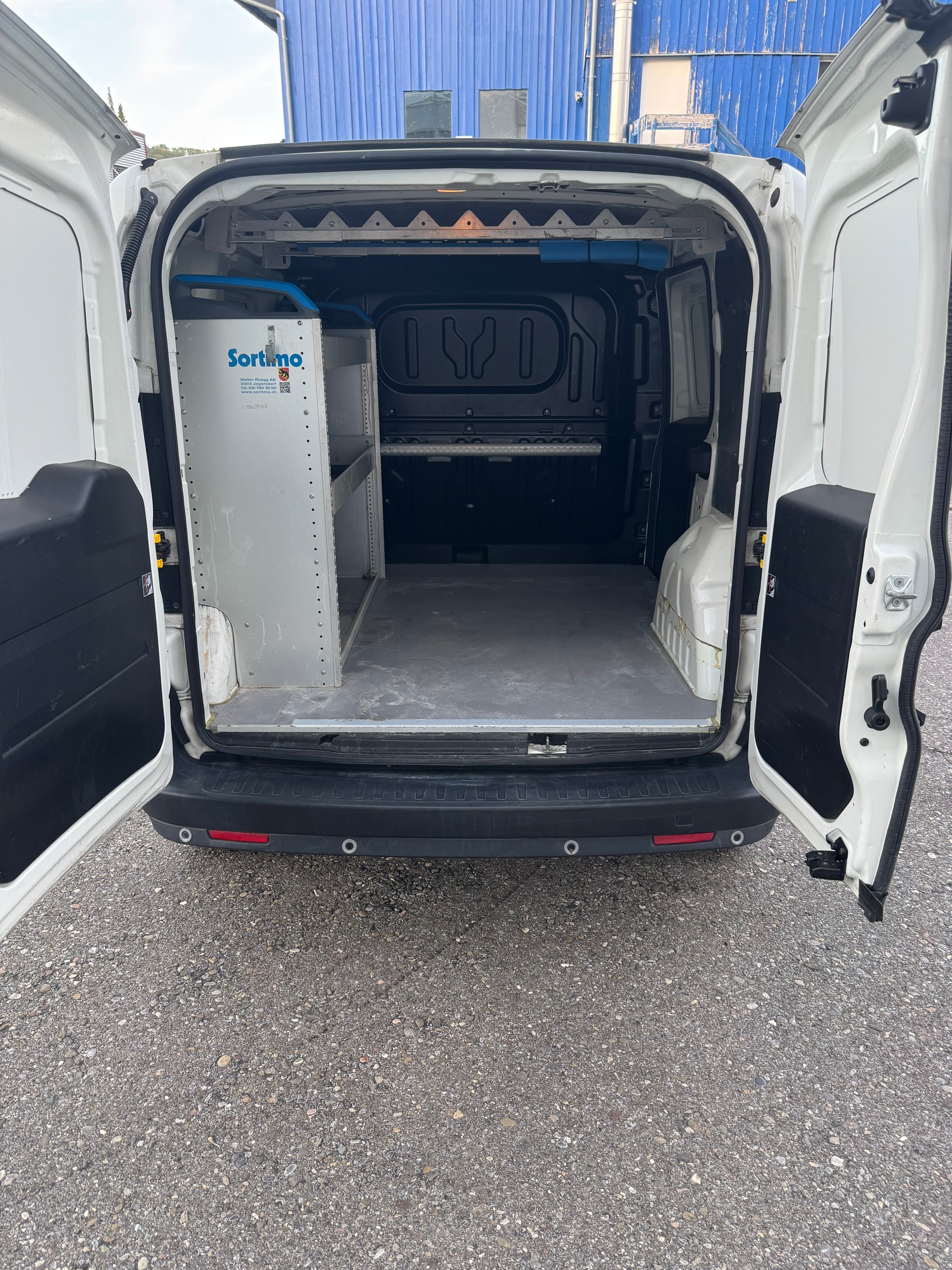 FIAT Doblò 1.4 MPI Cargo Easy Pro-image-3