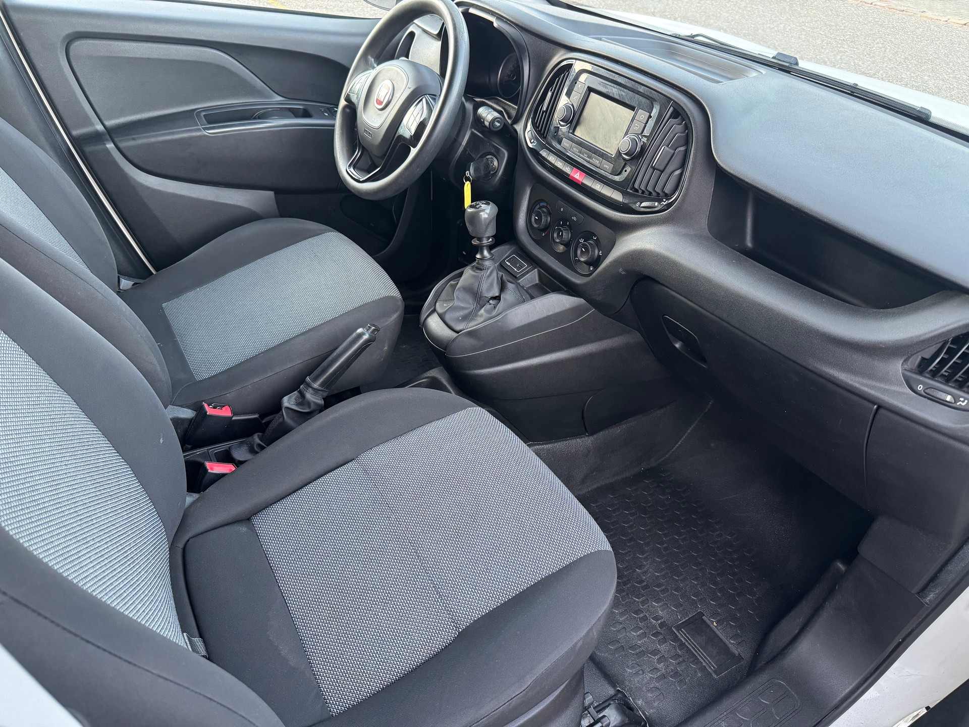 FIAT Doblò 1.4 MPI Cargo Easy Pro-image-6