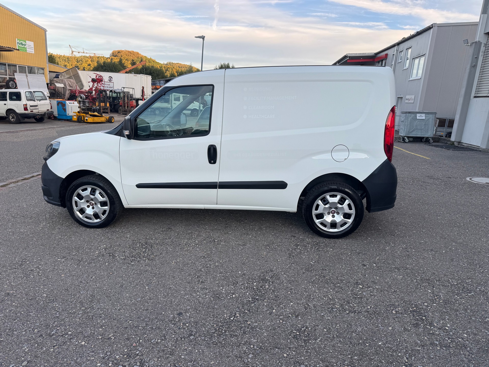 FIAT Doblò 1.4 MPI Cargo Easy Pro-image-8