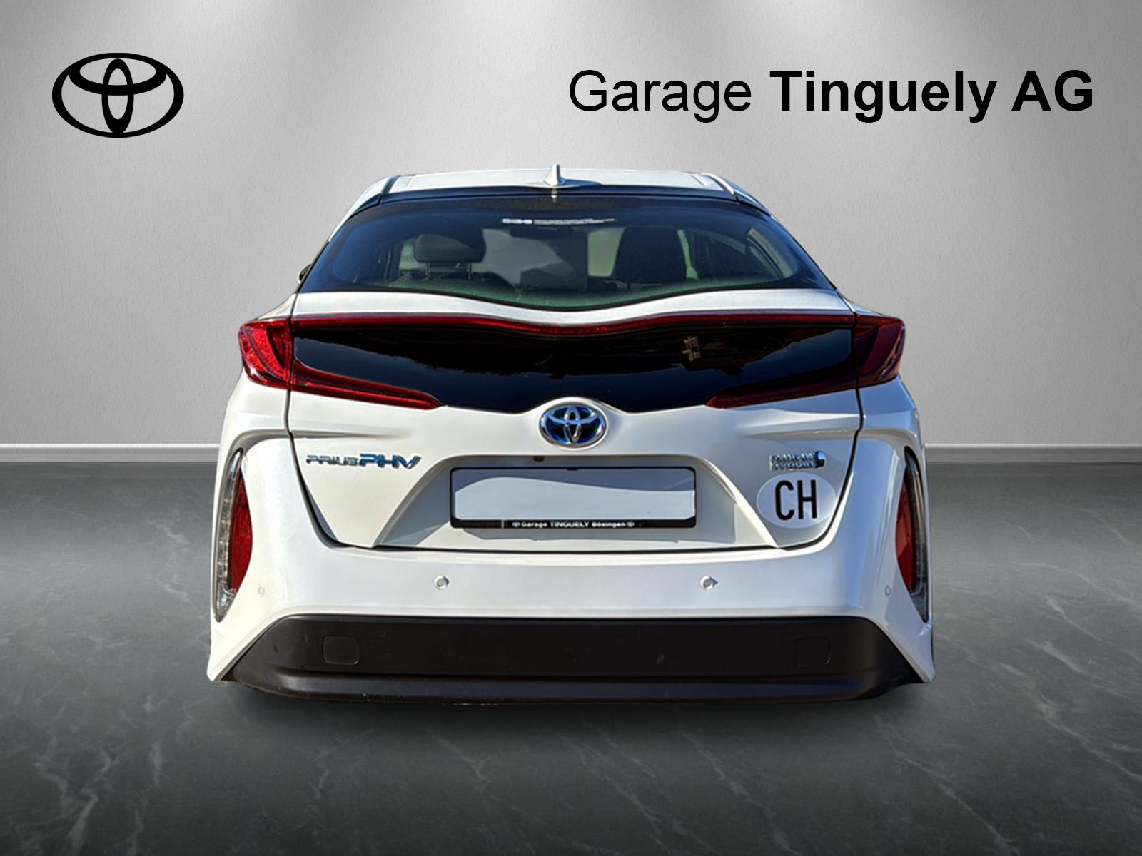 TOYOTA Prius 1.8 VVTi HSD Plug-In Solar-image-8
