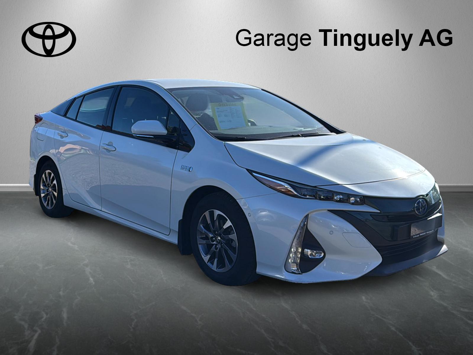 TOYOTA Prius 1.8 VVTi HSD Plug-In Solar-image-5