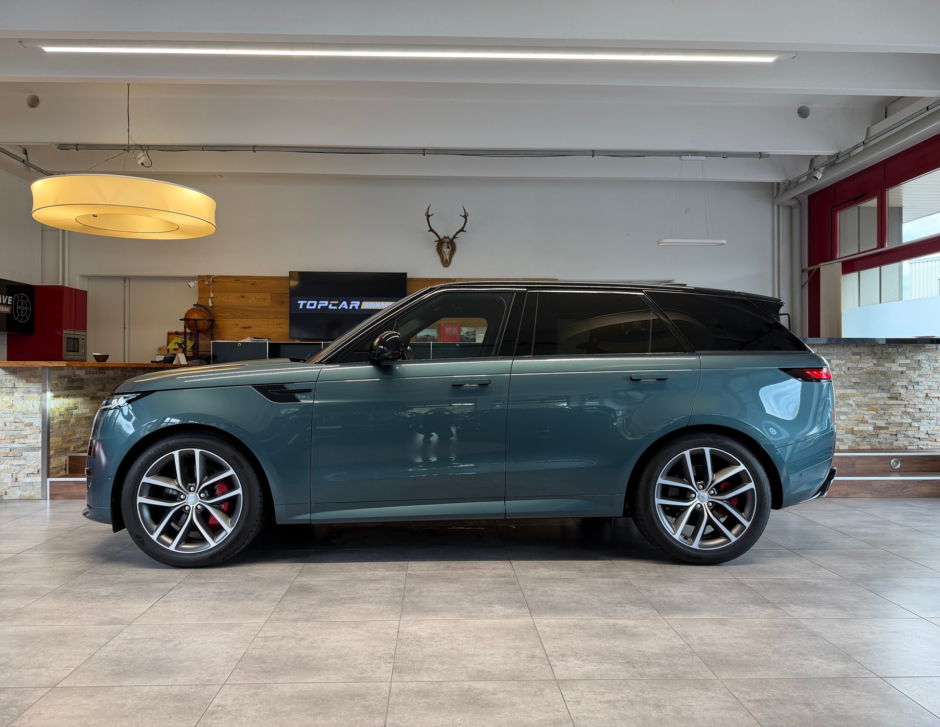 LAND ROVER Range Rover Sport P530 4.4 V8 First Edition Automatic-image-2