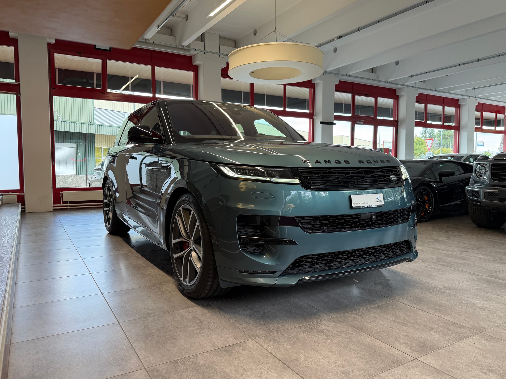 LAND ROVER Range Rover Sport P530 4.4 V8 First Edition Automatic-image-7