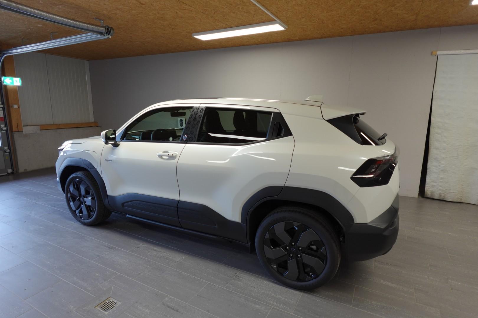 SUZUKI e Vitara Piz Sulai Top 4x4-image-12