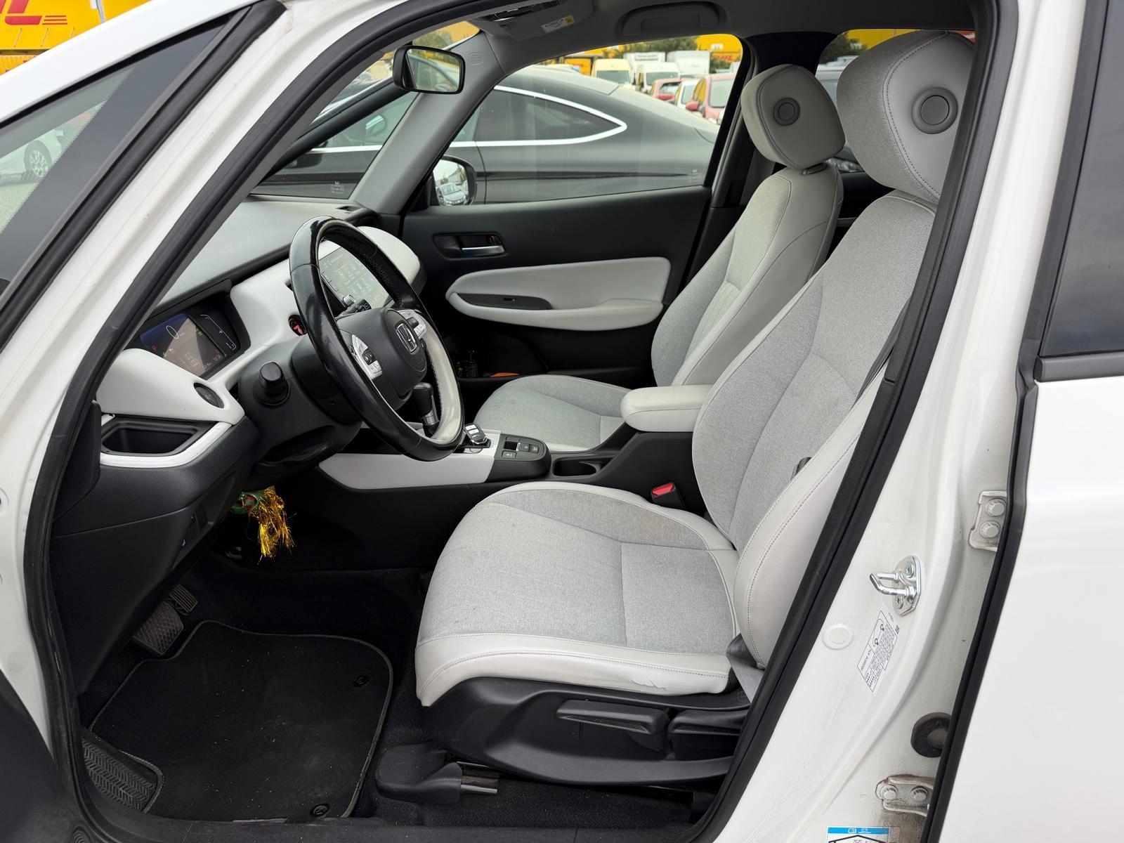 HONDA Jazz 1.5 i-MMD Executive-image-8