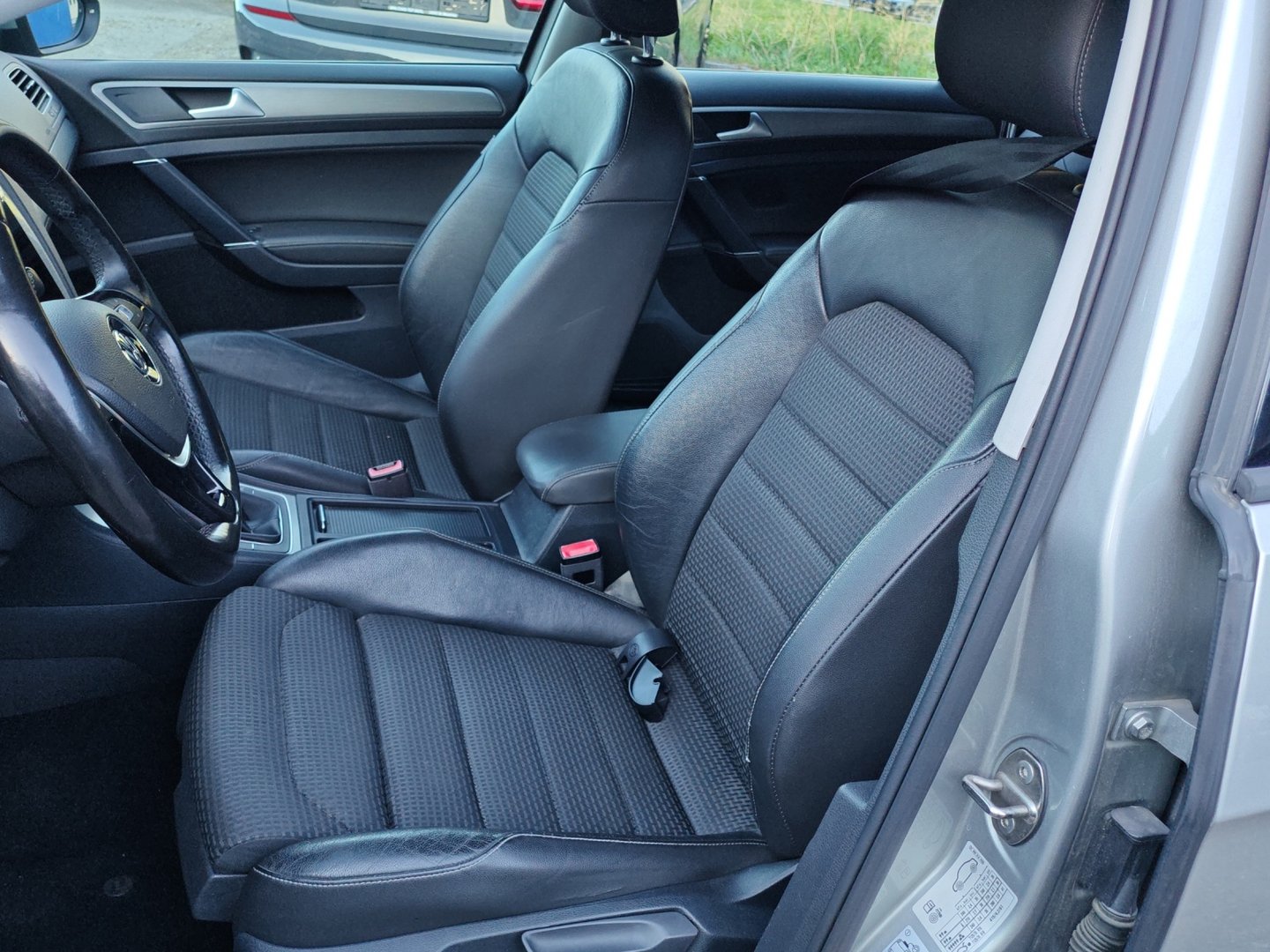 VW Golf 1.4 TSI Comfortline (GPS · Garantie)-image-12