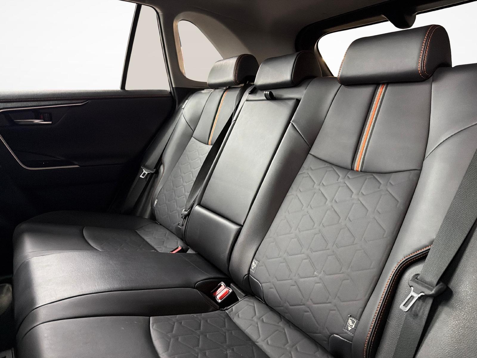TOYOTA RAV4 2.5 HSD Adventure-image-10
