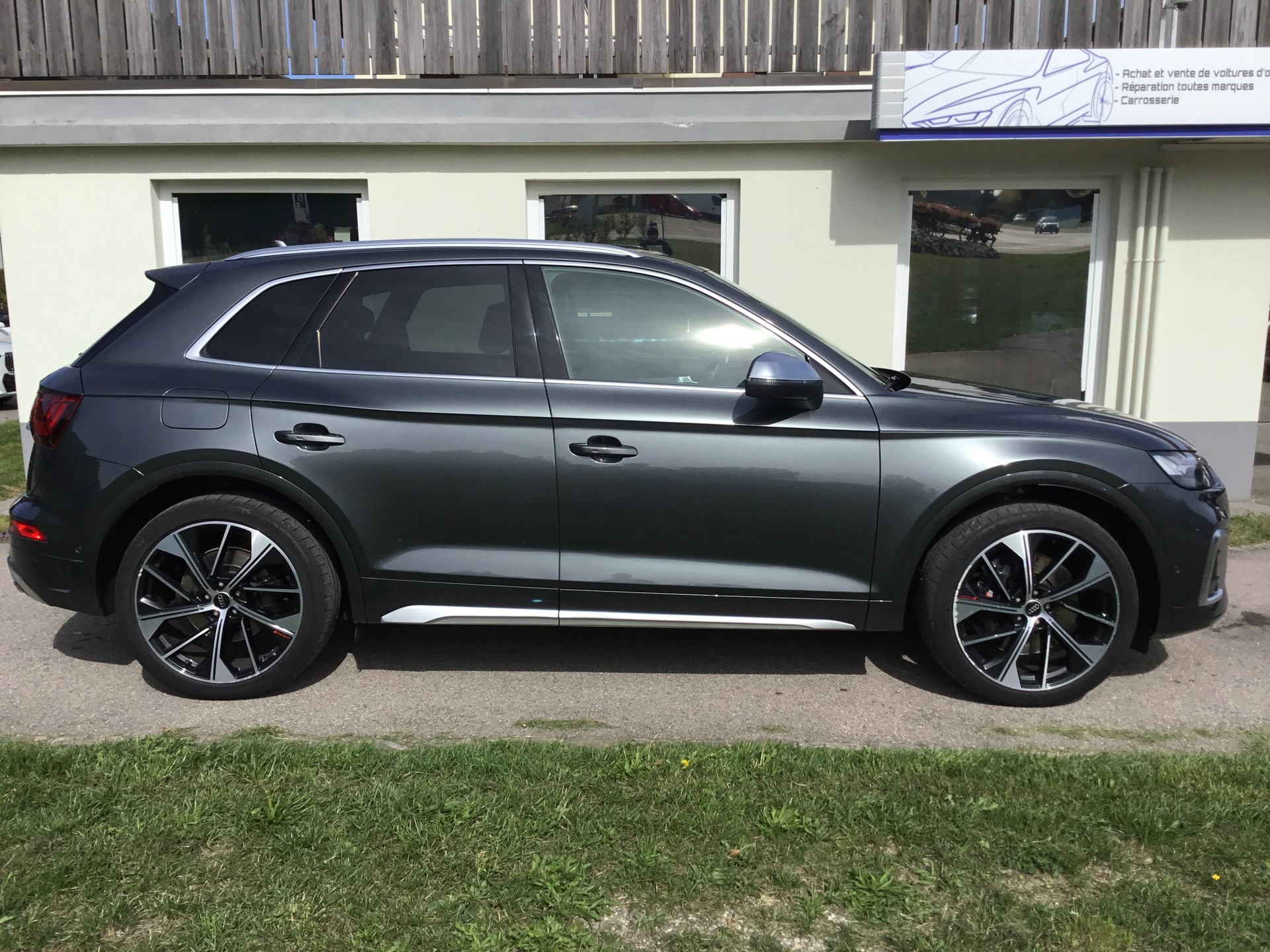 AUDI SQ5 TDI quattro tiptronic-image-4
