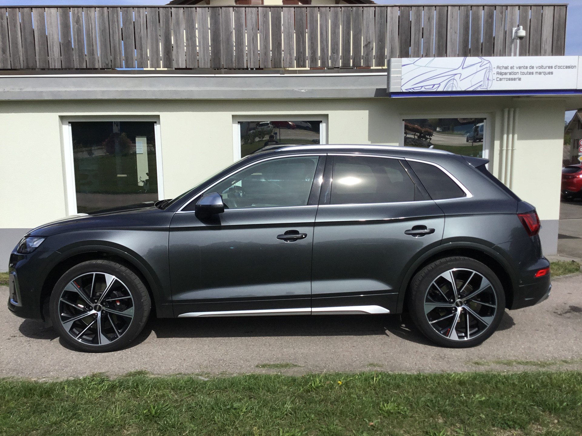 AUDI SQ5 TDI quattro tiptronic-image-3