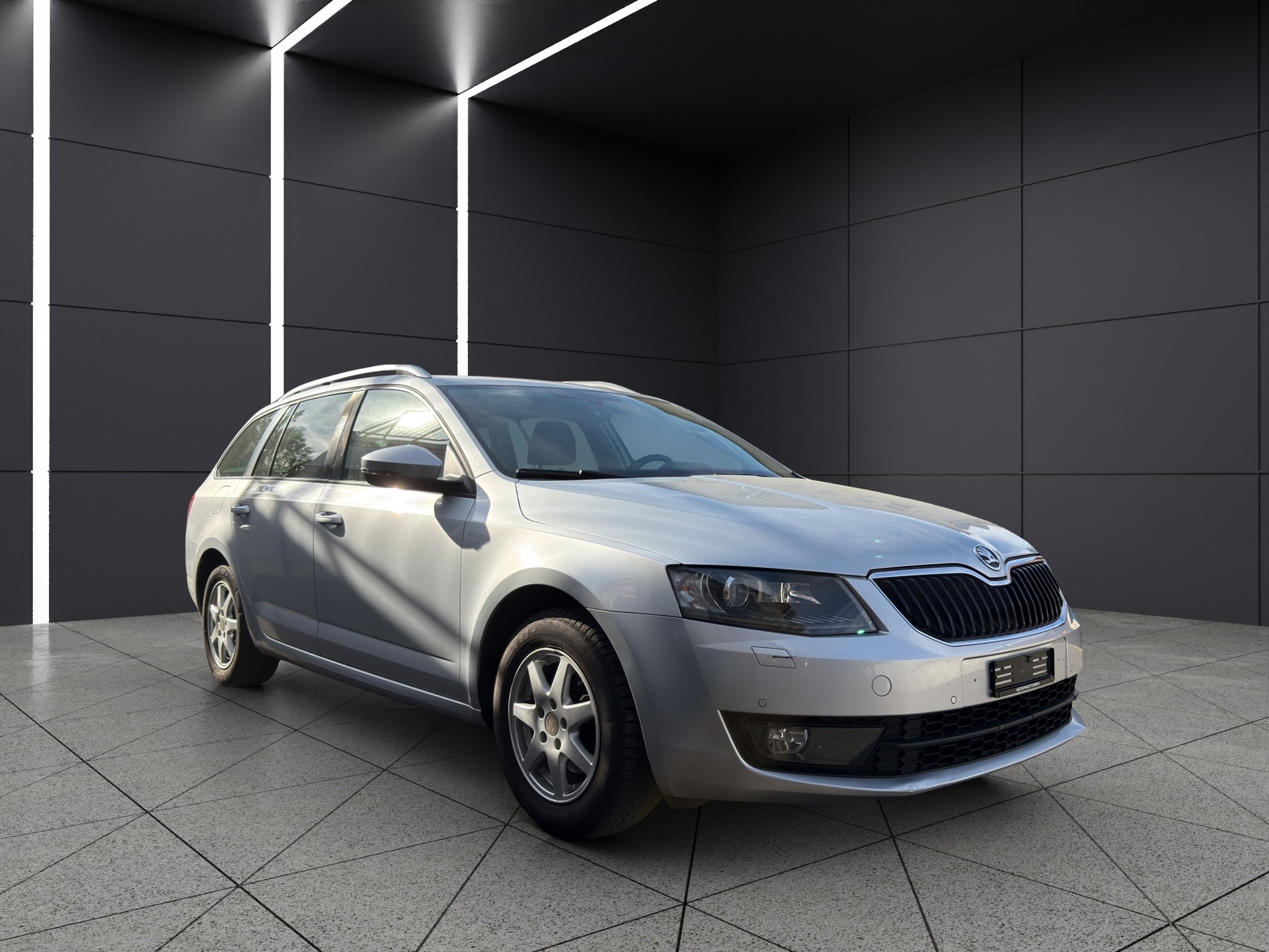 SKODA Octavia Combi 1.6 TDI Ambition 4x4-image-5