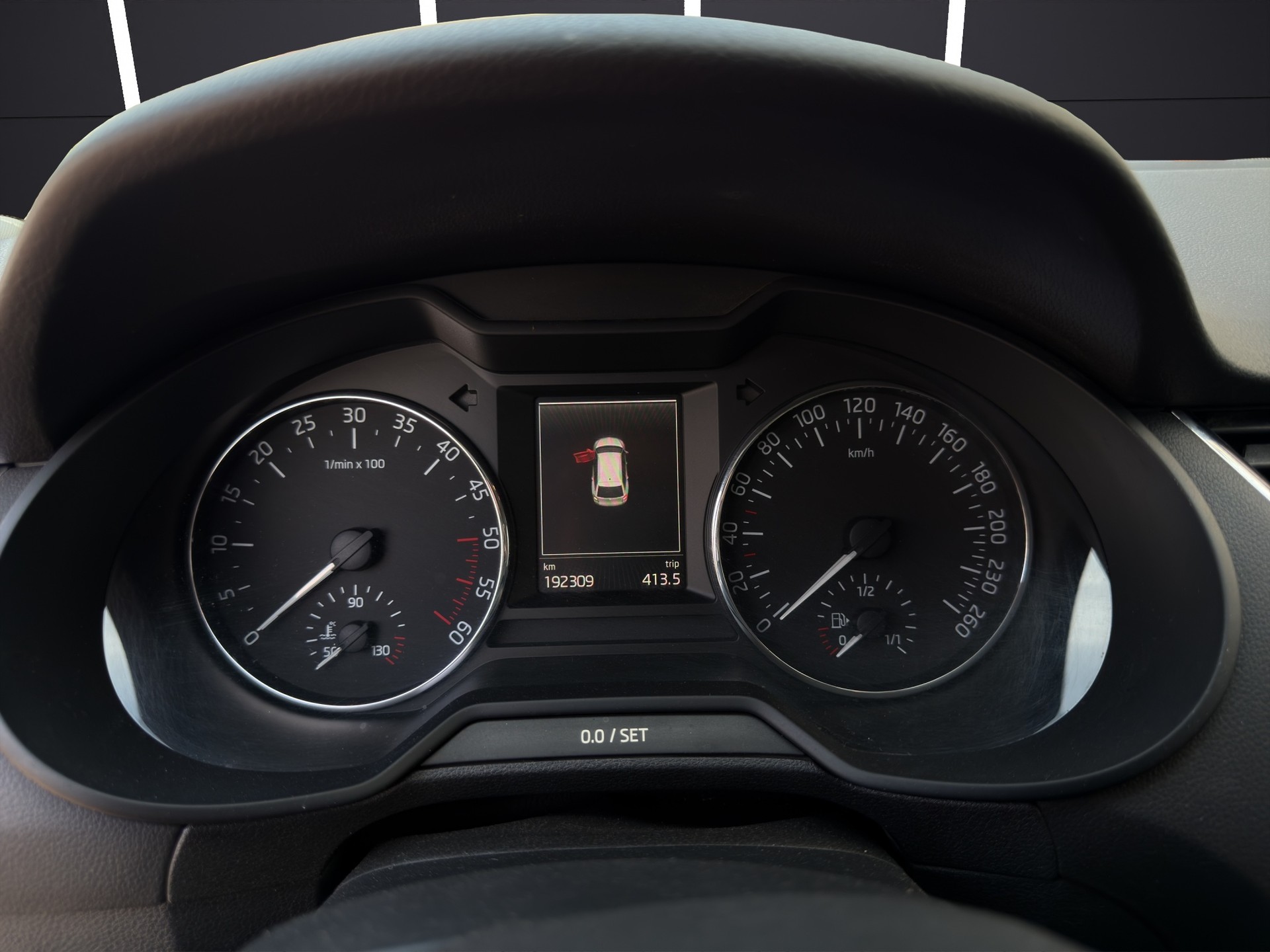 SKODA Octavia Combi 1.6 TDI Ambition 4x4-image-6