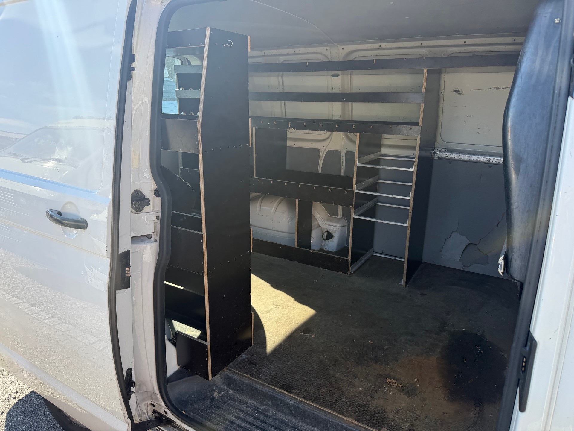 VW T5 2.0 TDI-image-11