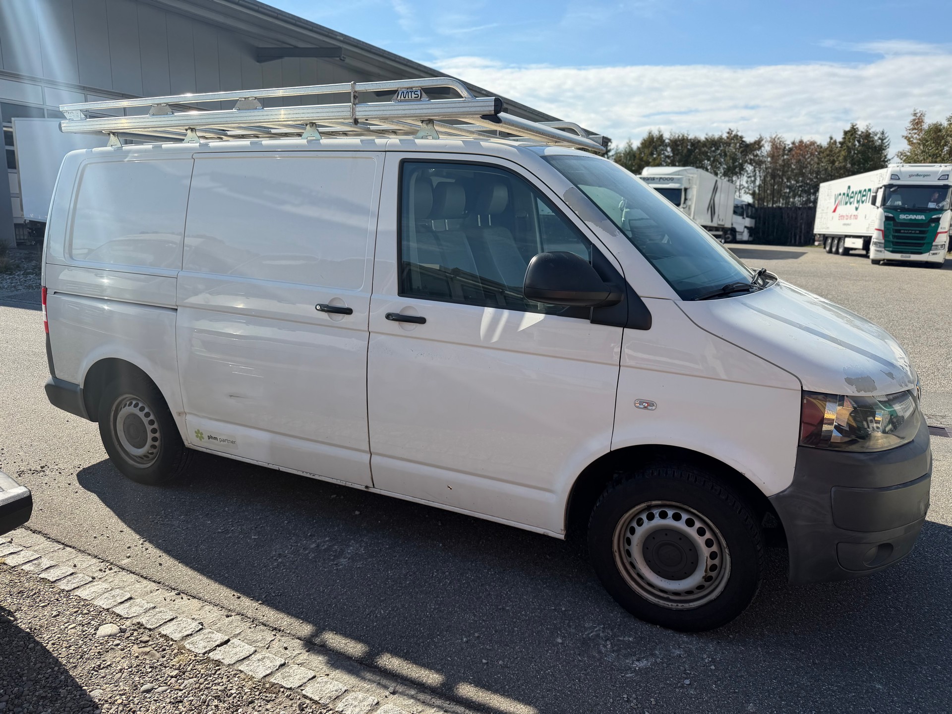 VW T5 2.0 TDI-image-3
