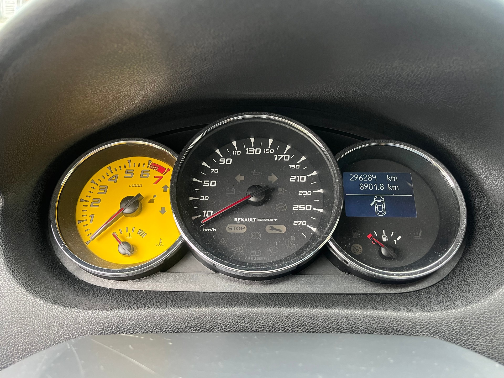 RENAULT Mégane Coupé 2.0 16V Turbo RS-image-11
