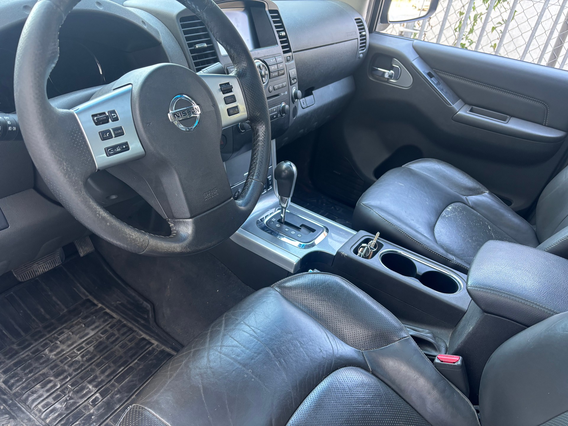 NISSAN Navara V6 Double Cab LE 3.0 dCi 4WD LB Automat-image-9