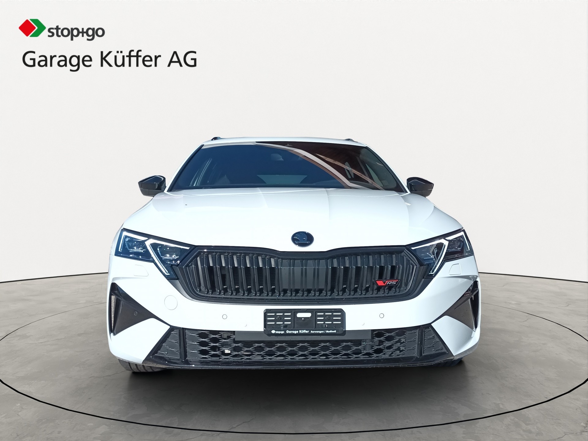 SKODA Octavia Combi 2.0 TSI DSG RS-image-1