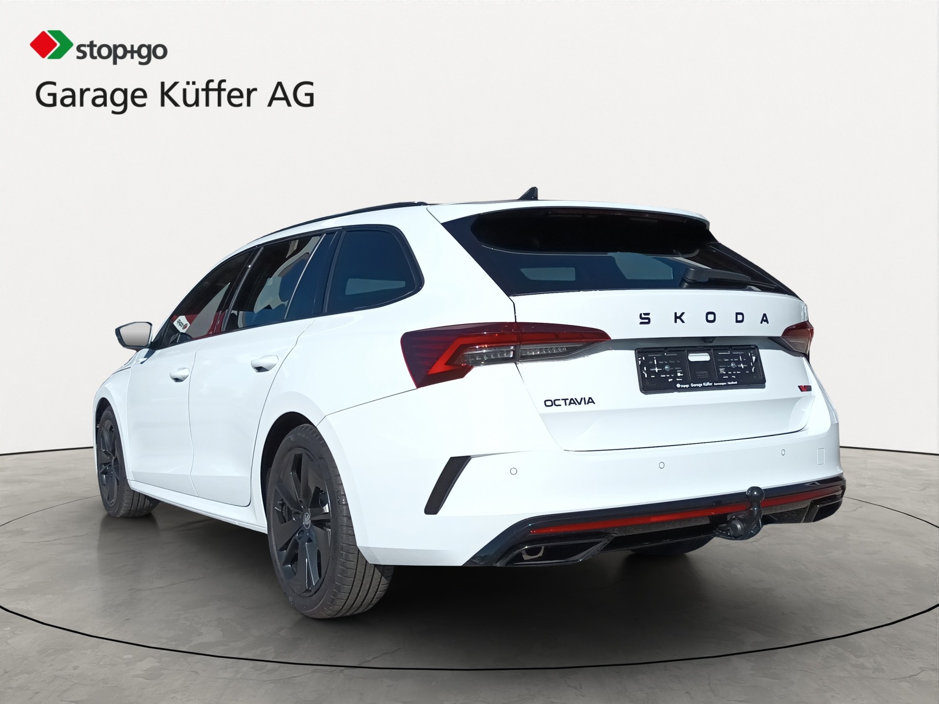 SKODA Octavia Combi 2.0 TSI DSG RS-image-6