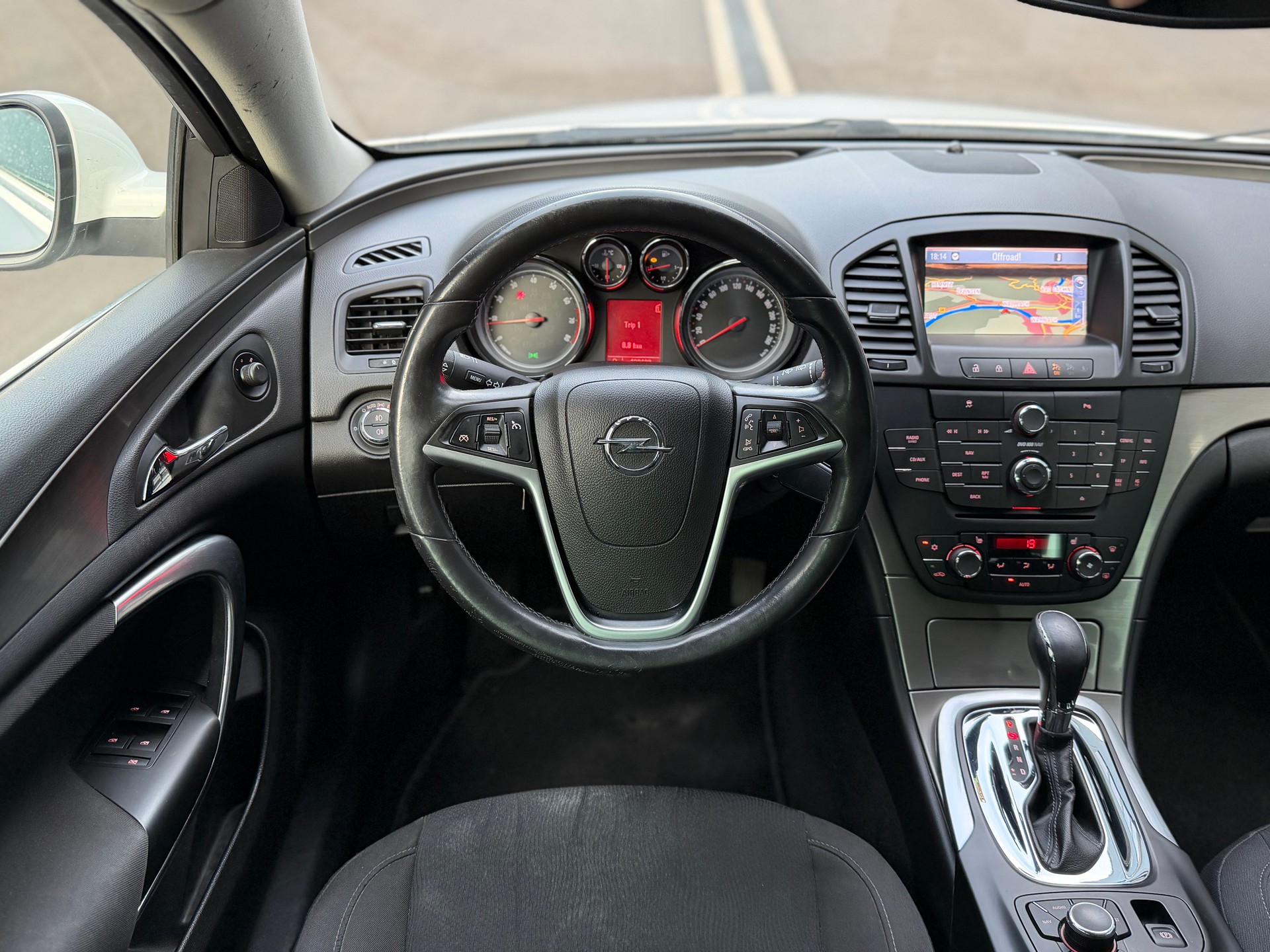 OPEL Insignia Sports Tourer 2.0 Turbo Edition Automatic-image-9