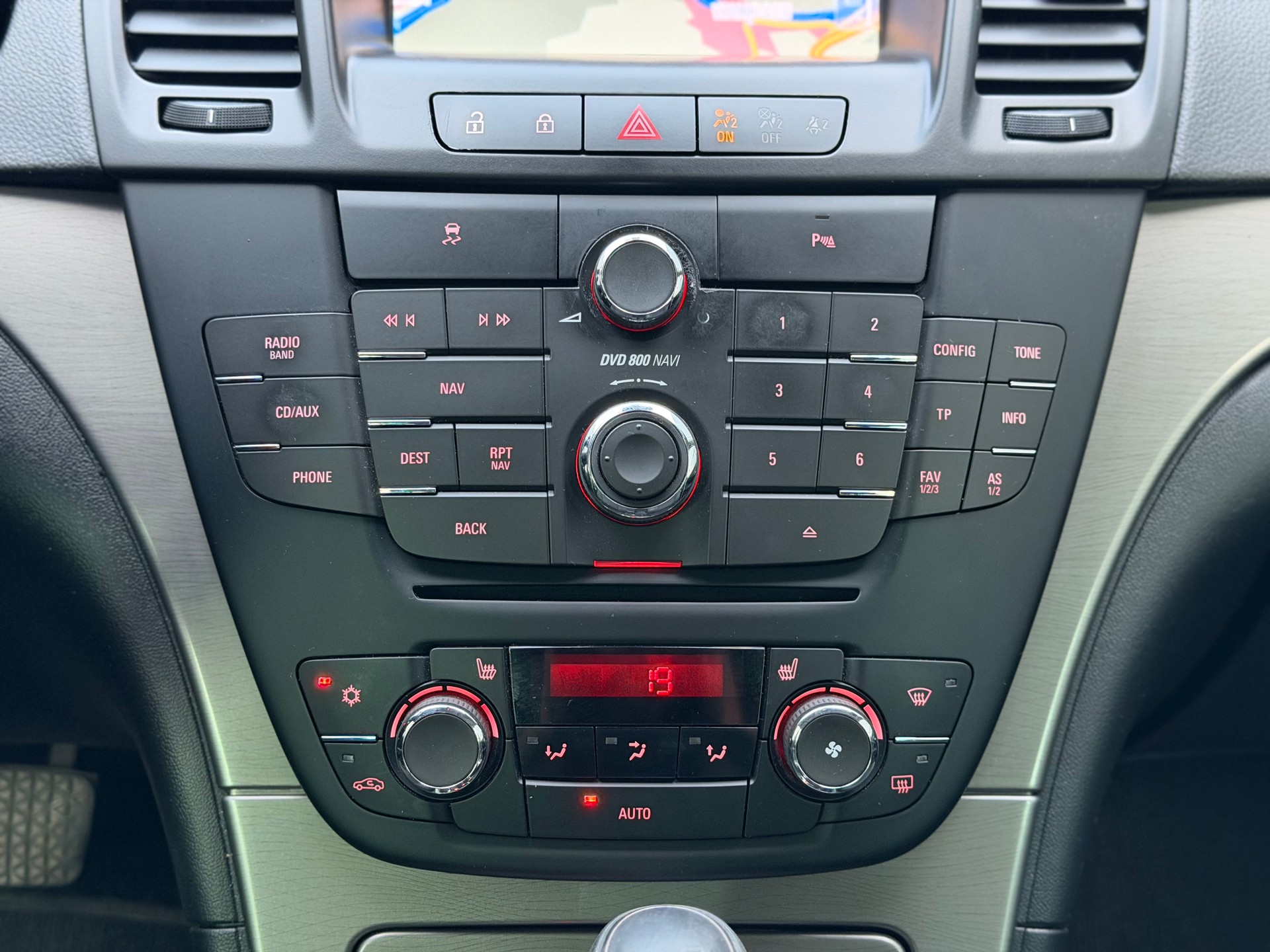 OPEL Insignia Sports Tourer 2.0 Turbo Edition Automatic-image-13