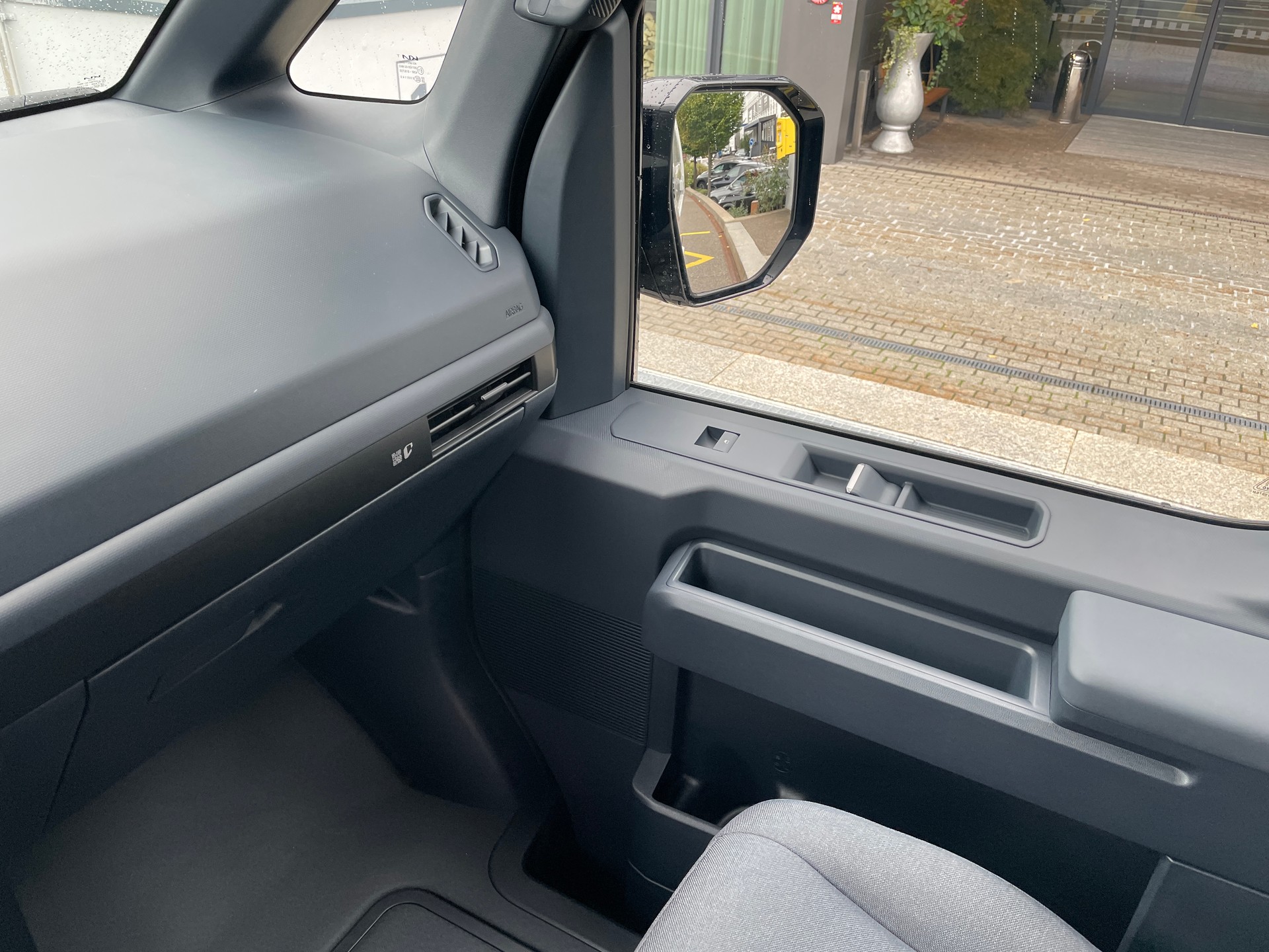KIA PV5 Cargo 71.2 kWh Plus L2H1, 2-Schiebetüren und Wärmepumpe-image-18