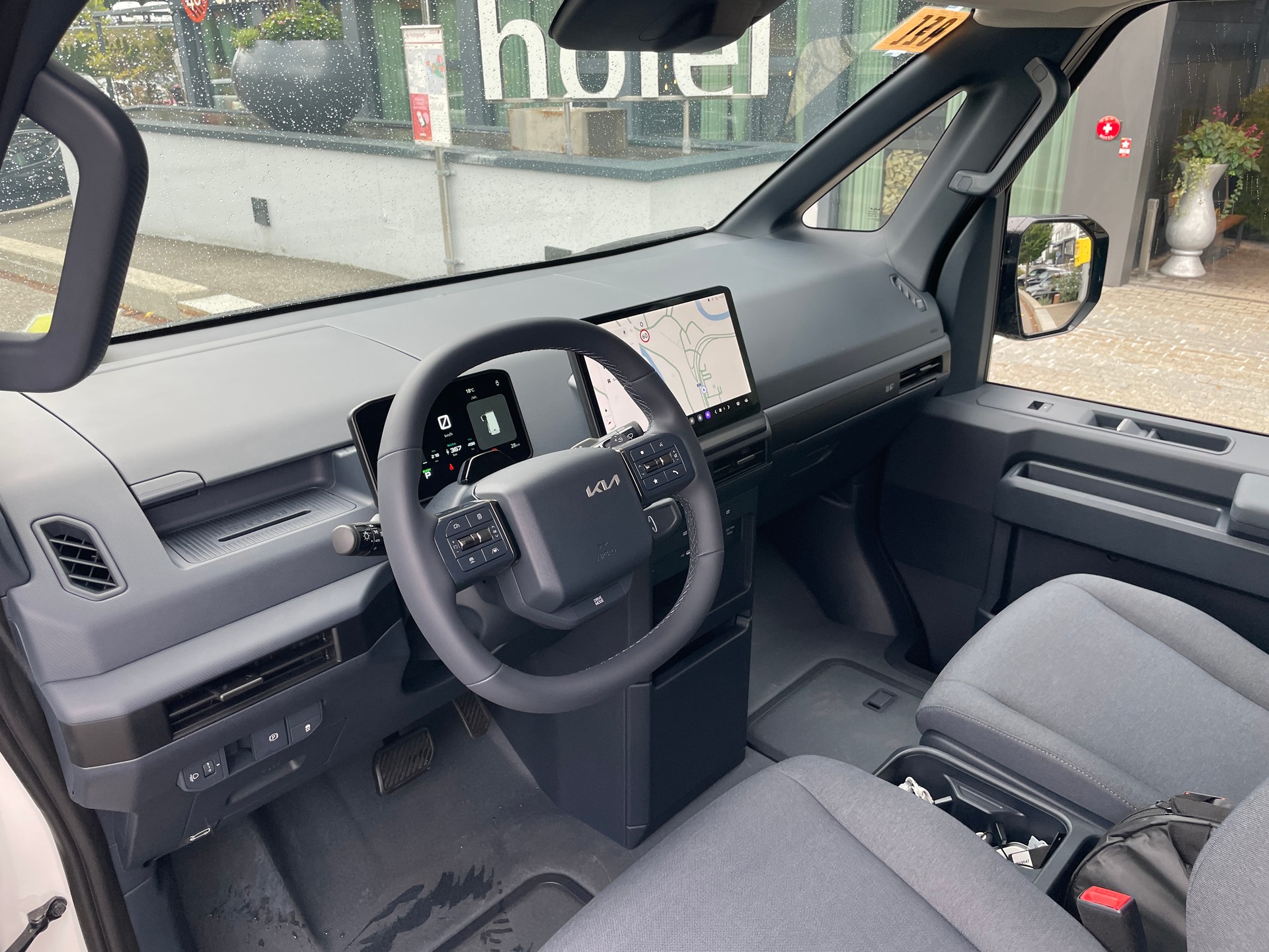 KIA PV5 Cargo 71.2 kWh Plus L2H1, 2-Schiebetüren und Wärmepumpe-image-11