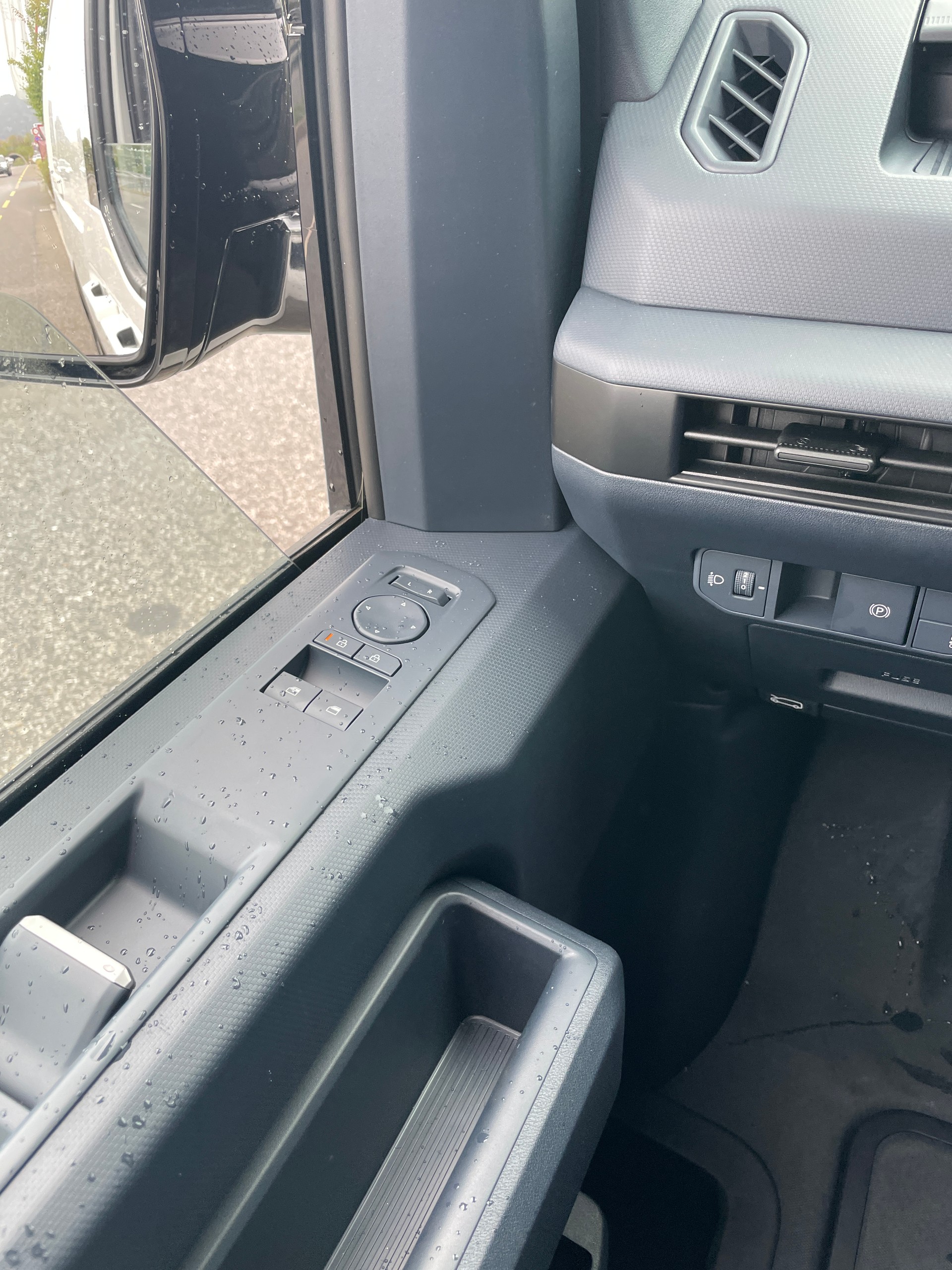 KIA PV5 Cargo 71.2 kWh Plus L2H1, 2-Schiebetüren und Wärmepumpe-image-15