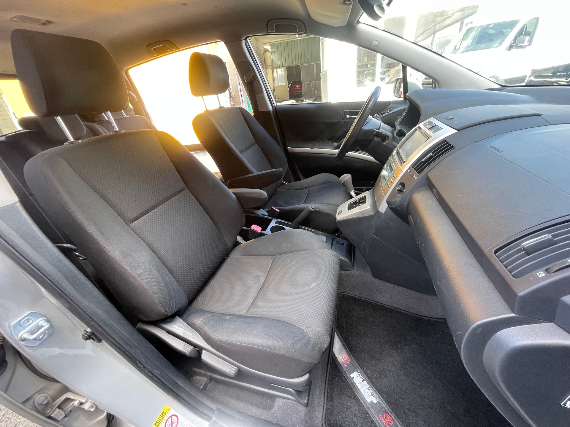TOYOTA Corolla Verso 1.8 Linea Sol-image-17