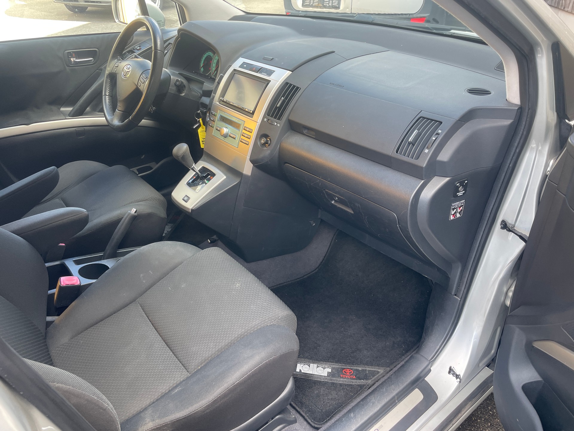 TOYOTA Corolla Verso 1.8 Linea Sol-image-16