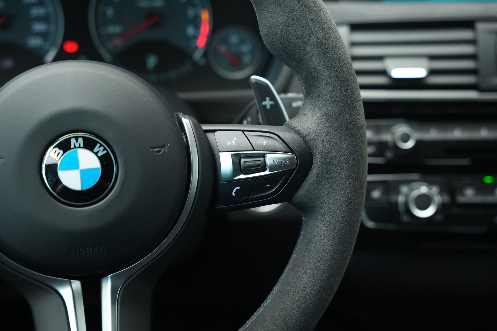 BMW M4 Coupé CS DKG *ohne OPF*-image-24