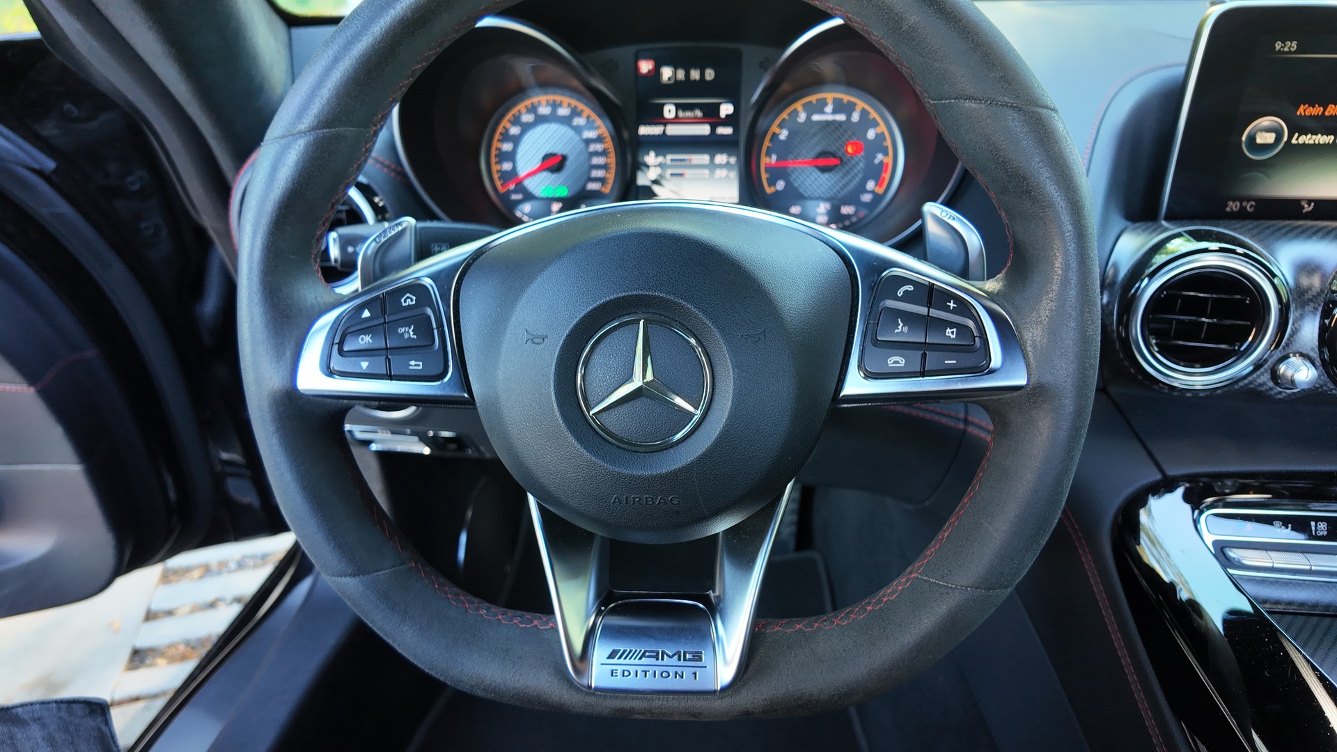 MERCEDES-BENZ AMG GT S Edition 1 Speedshift DCT-image-13