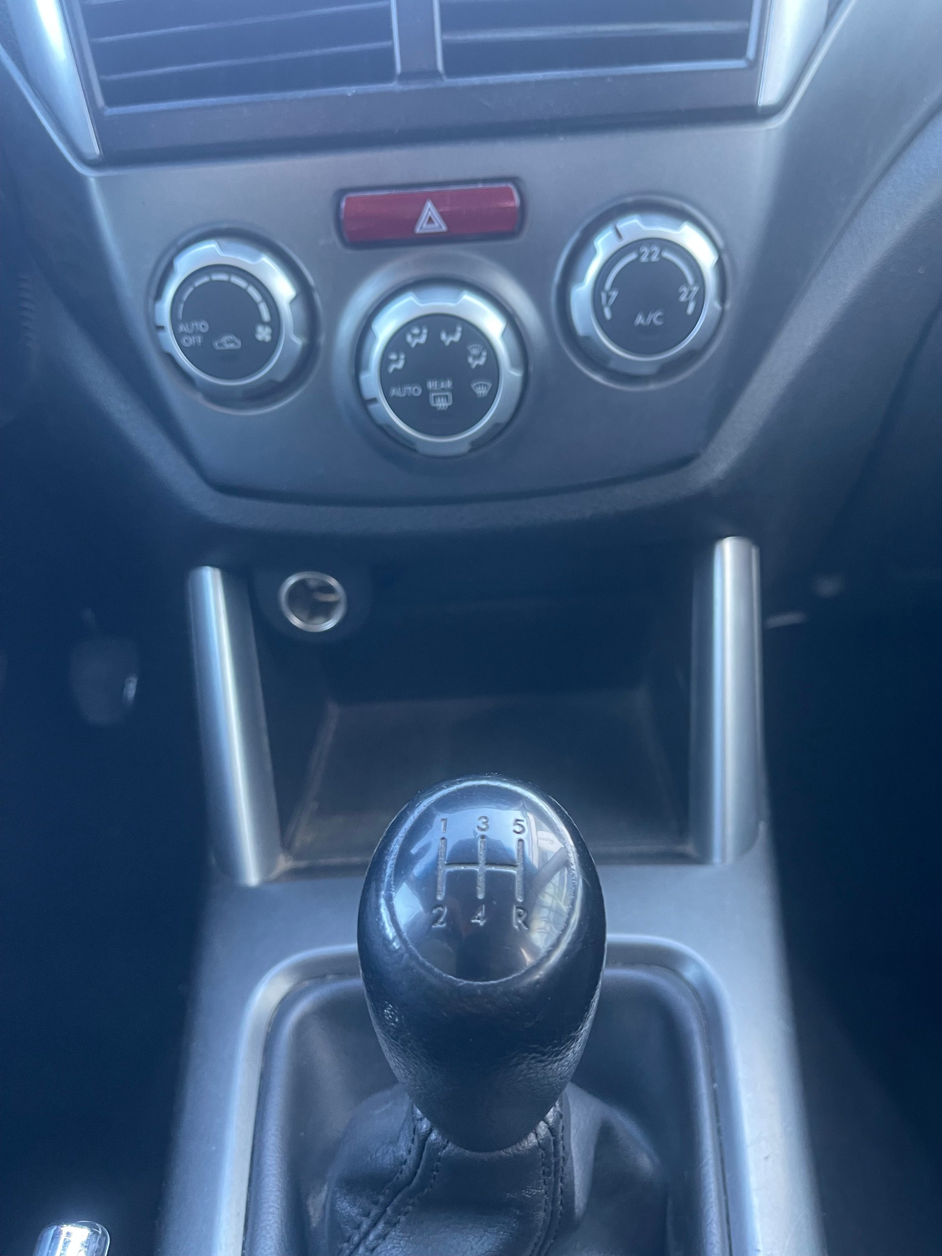 SUBARU Forester 2.0X Advantage-image-12