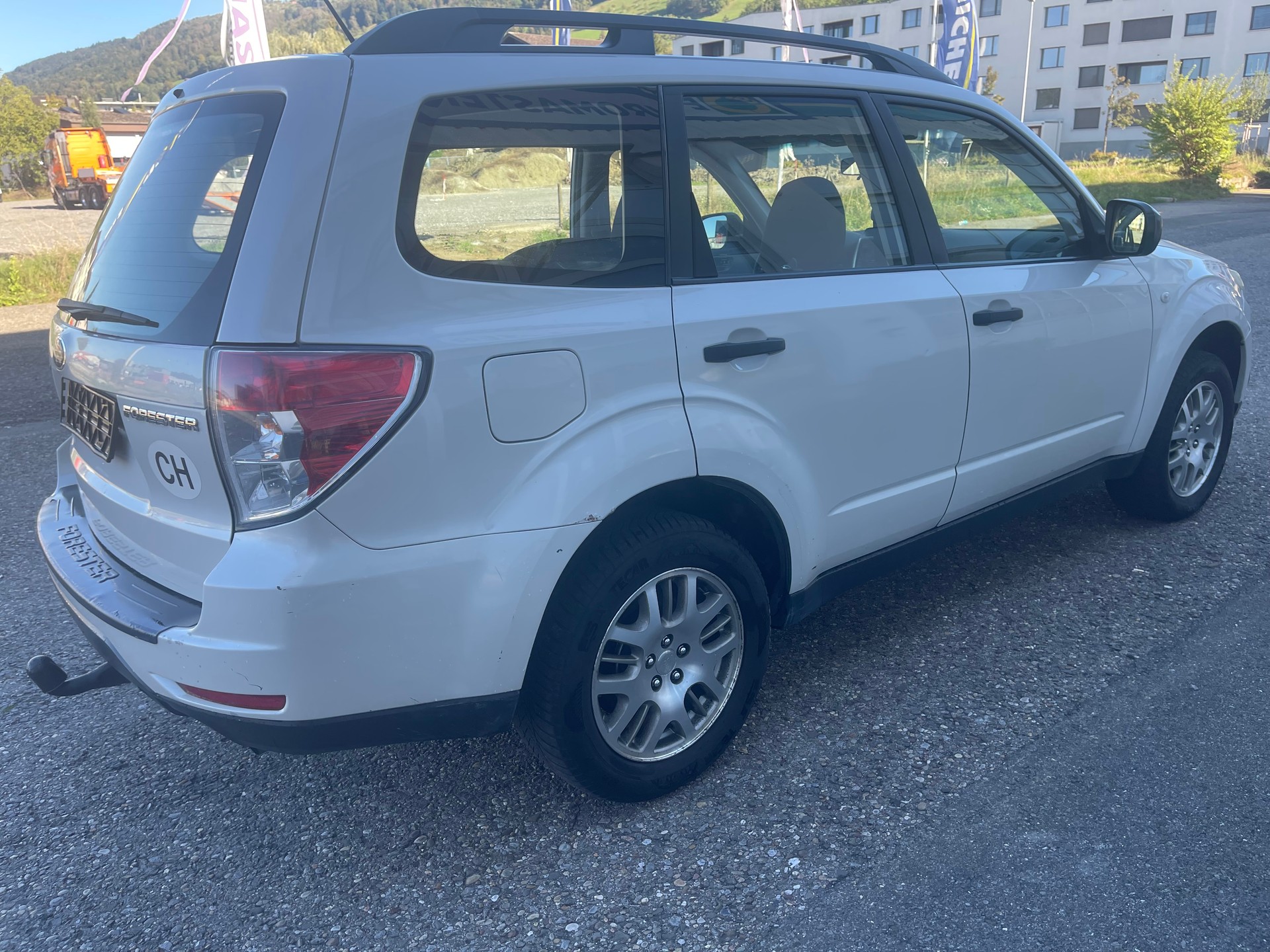 SUBARU Forester 2.0X Advantage-image-2
