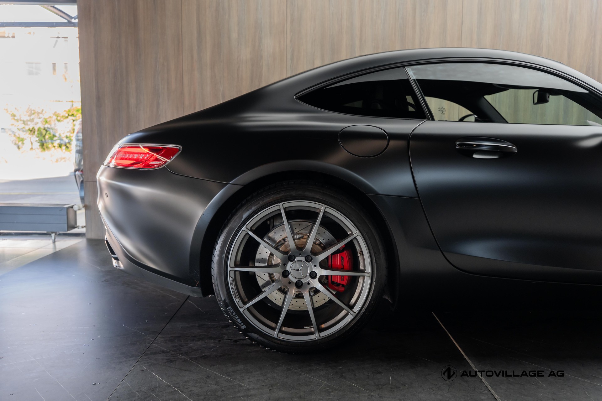 MERCEDES-BENZ AMG GT S Speedshift DCT-image-24