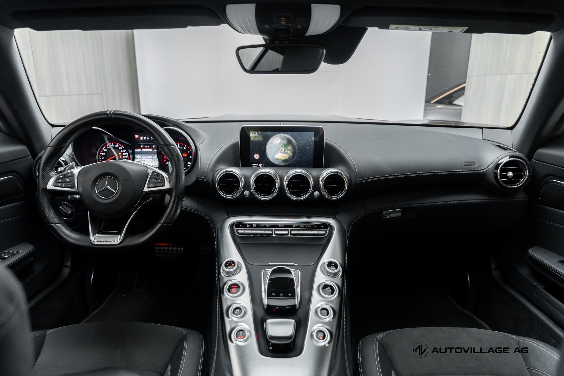MERCEDES-BENZ AMG GT S Speedshift DCT-image-2